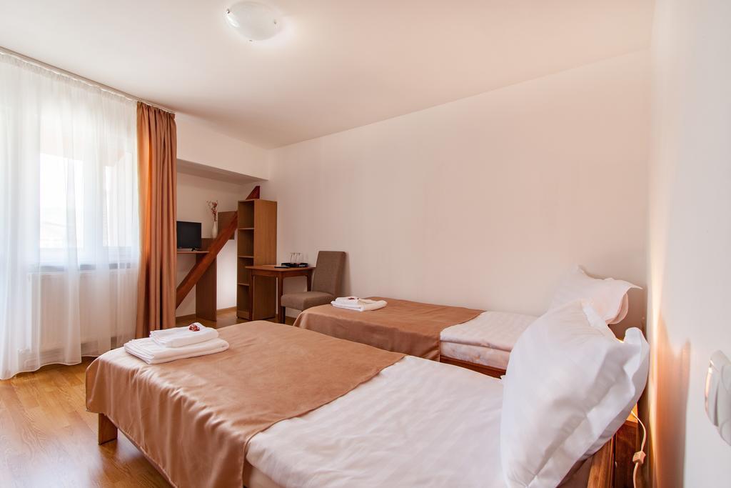 Casa Arbo Otel Călimăneşti Dış mekan fotoğraf